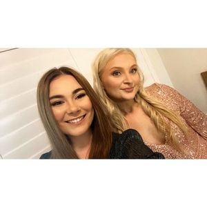Meet your Posher, Carli